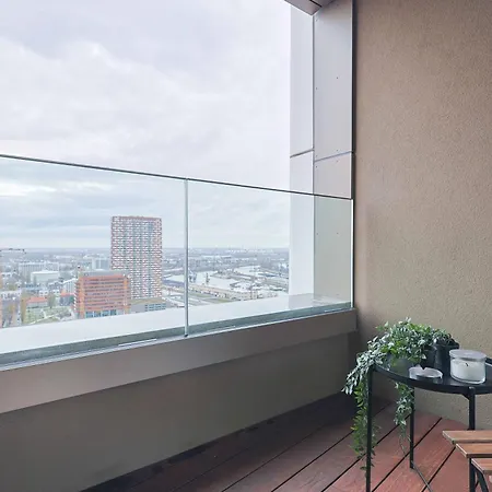 Skypark Tower 4, Free Parking And Beautiful Views Апартаменты *