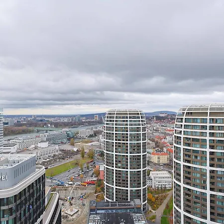 Skypark Tower 4, Free Parking And Beautiful Views Братислава