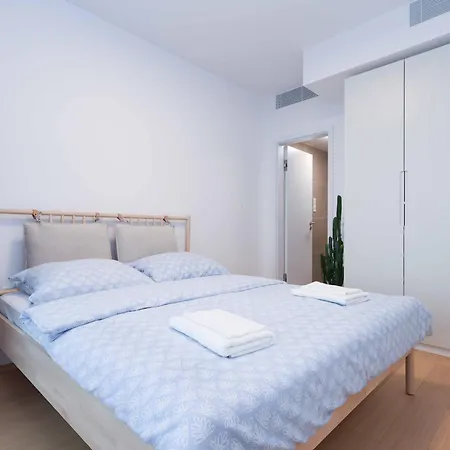 Appartamento Skypark Tower 4, Free Parking And Beautiful Views Bratislava