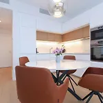 Skypark Tower 4, Free Parking And Beautiful Views Apartamento Bratislava