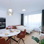 Apartamento Skypark Tower 4, Free Parking And Beautiful Views Bratislava